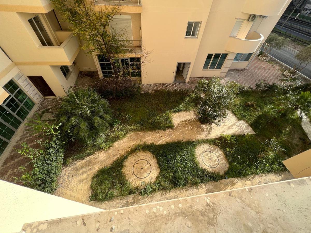 Mire Apartment Дуррес Экстерьер фото