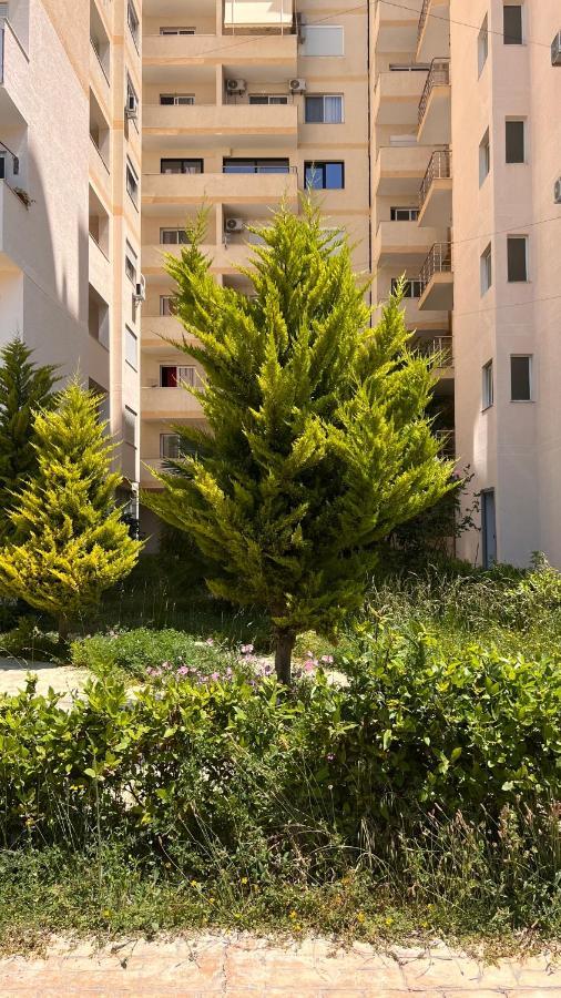 Mire Apartment Дуррес Экстерьер фото