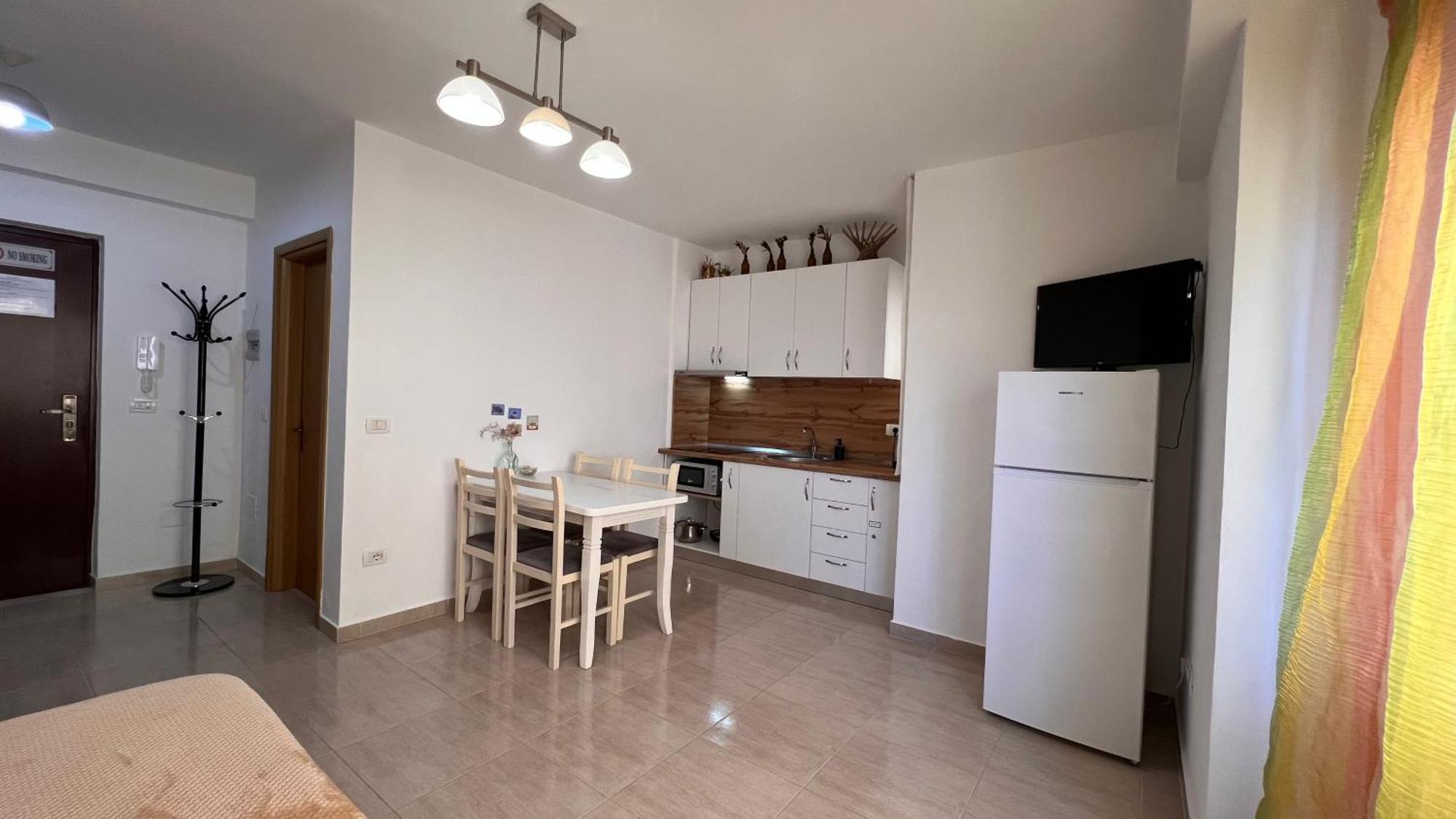 Mire Apartment Дуррес Экстерьер фото